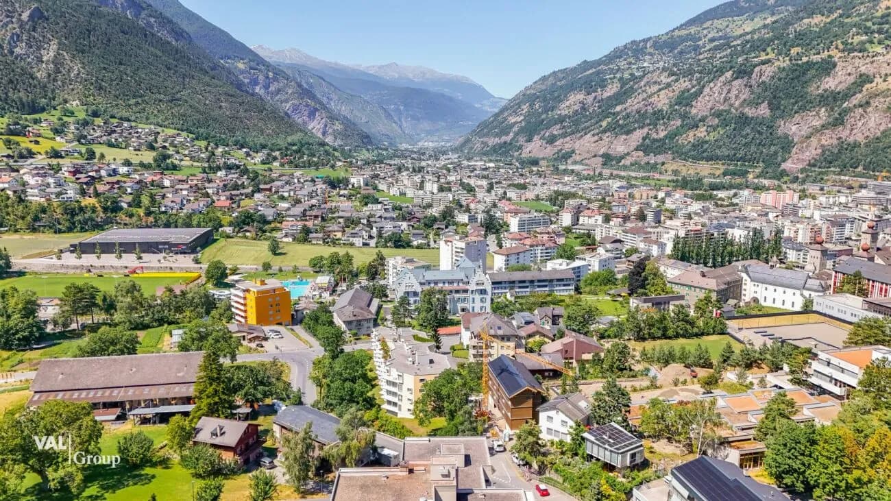 Lichtdurchflutete Wohnung mit Talsicht in familienfreundlichem Quartier