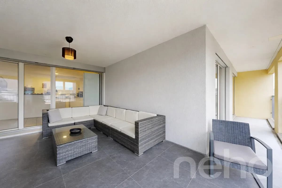 Grosszügige 5.5-Zimmer Wohnung mit grosser Loggia in Schlieren