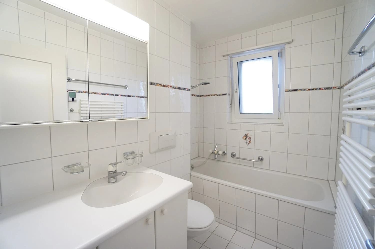 MIETEN OHNE KAUTION - Helle Wohnung in Binningen