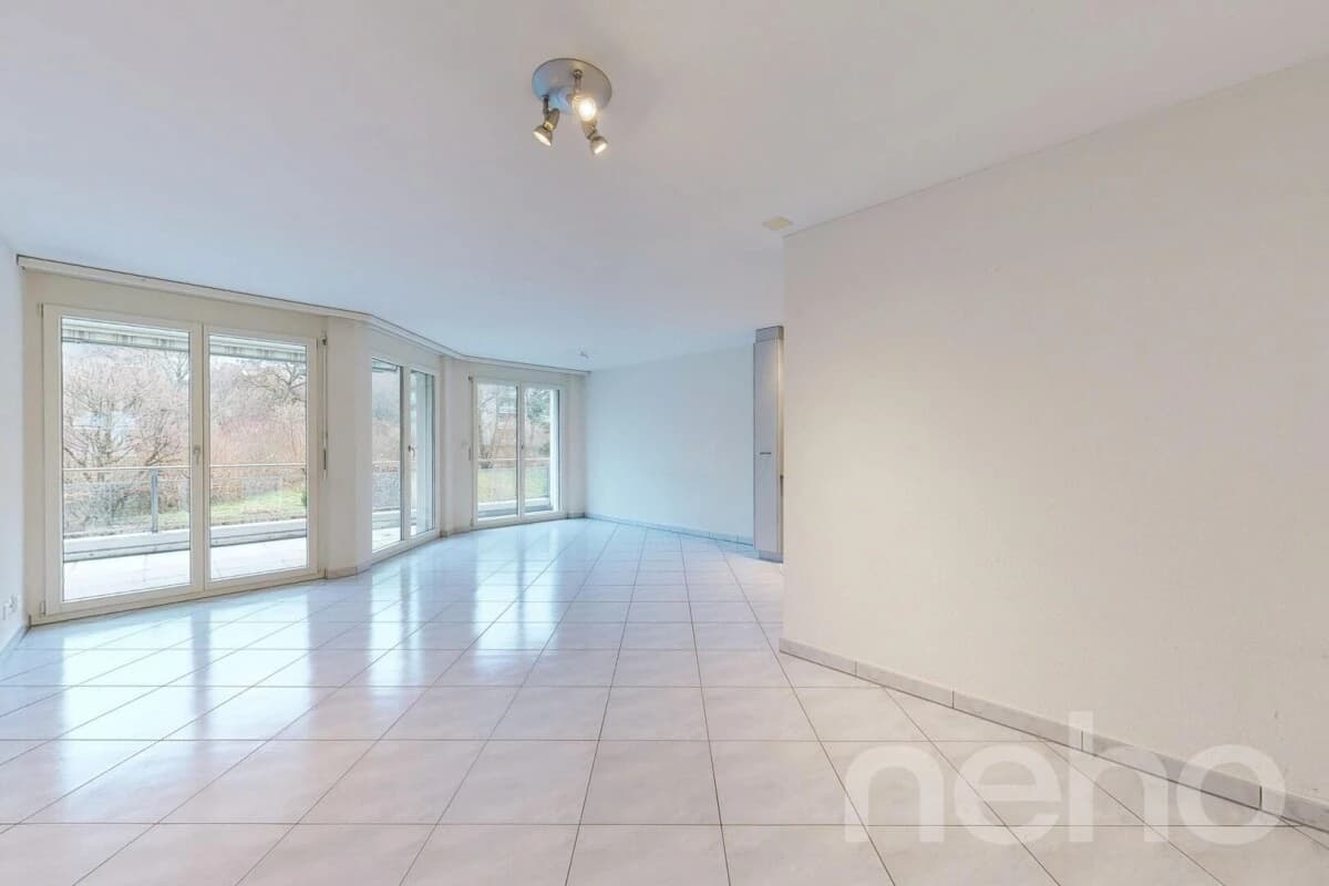 Helle 3½-Zimmerwohnung mit Balkon und Pilatusblick