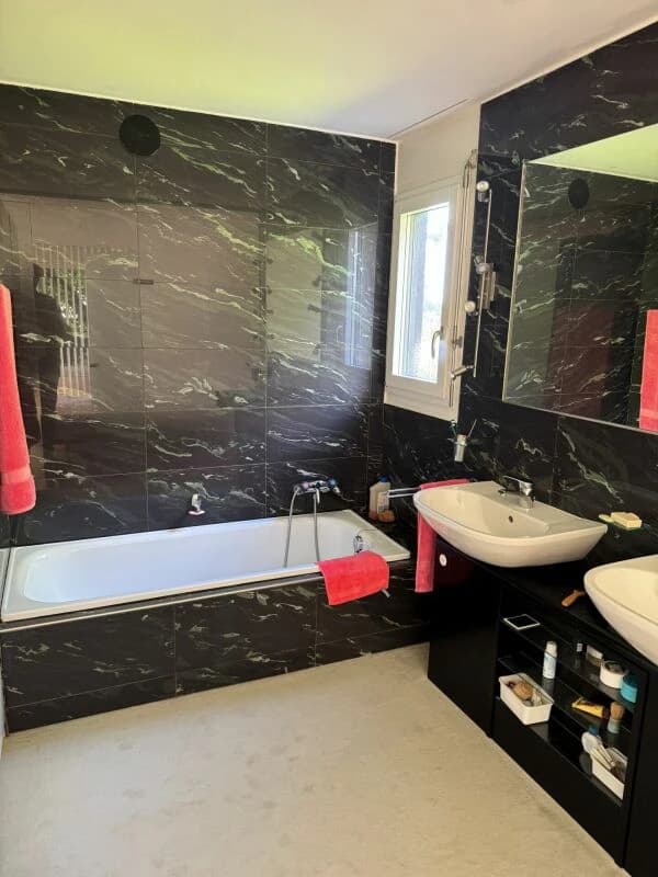 2.5 Zi. Attika mit unverbaubarer See- und Bergsicht