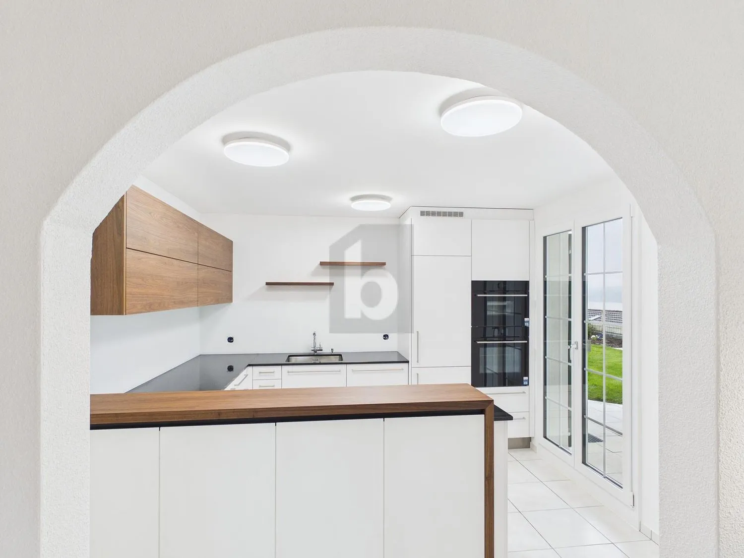 AN BESTER LAGE MIT POOL UND PANORAMASICHT!