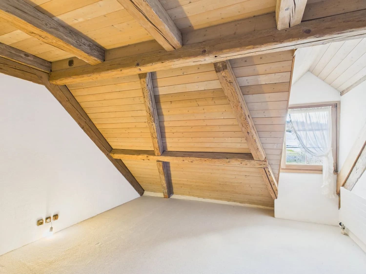 Einzigartige 5.5-Zimmer Dachwohnung