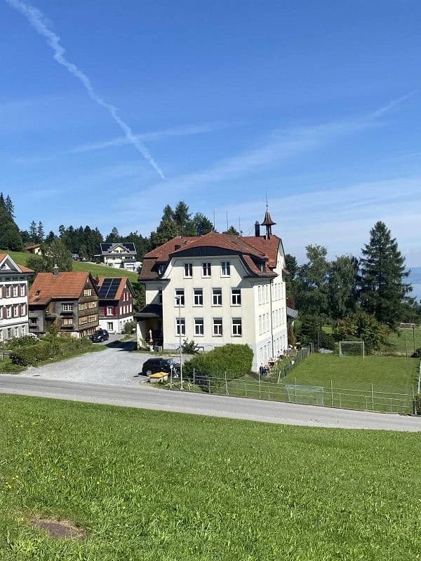 Charmanter 3-Zimmer-Loft mit Parkplatz, Walzenhausen