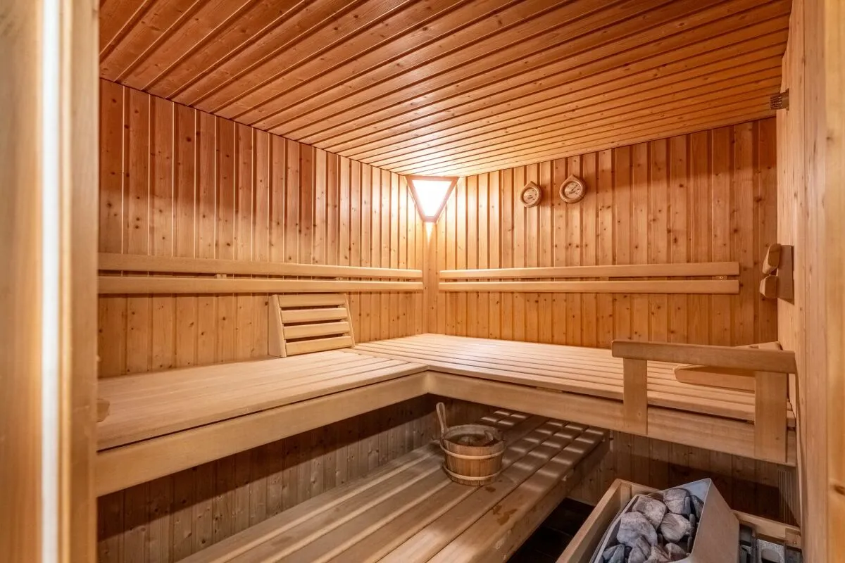 Hochwertige 4.5-Zimmer-Wohnung an ruhiger Toplage in La Punt Chamues-ch