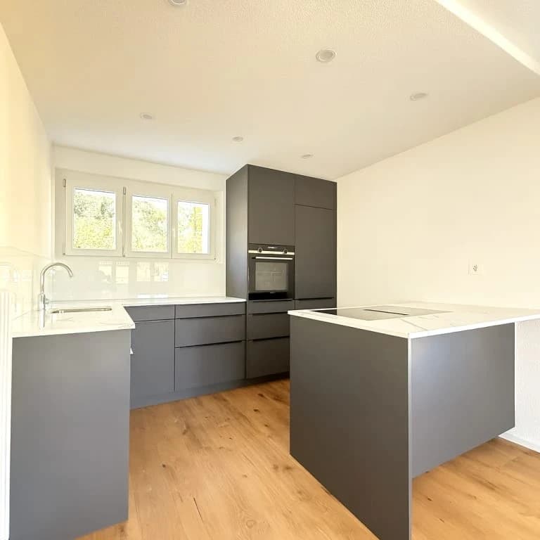 Helle 4.5-Zimmer-Wohnung mit Balkon in Grenchen mieten