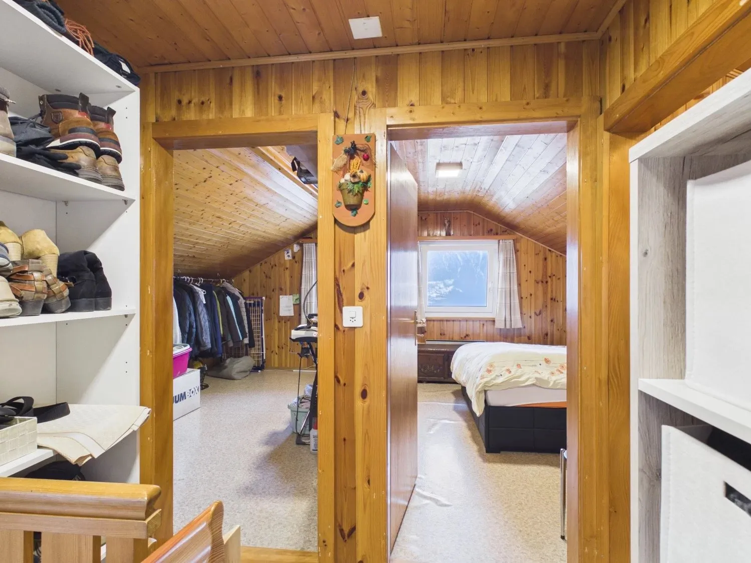 Haus mit Sitzplatz, Remise und Garage in Feschel