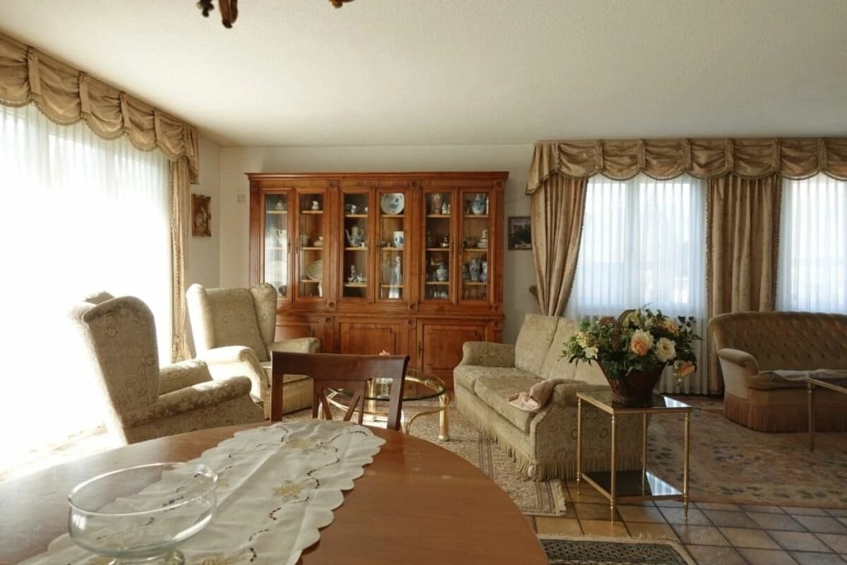 Einfamilienhaus mit grossem Garten