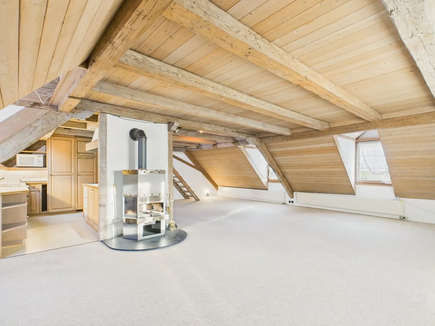 Einzigartige 5.5-Zimmer Dachwohnung