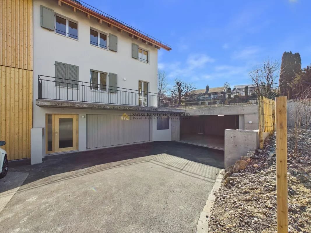 Traumhafte Maisonettewohnung mit Balkon und Doppelgarage