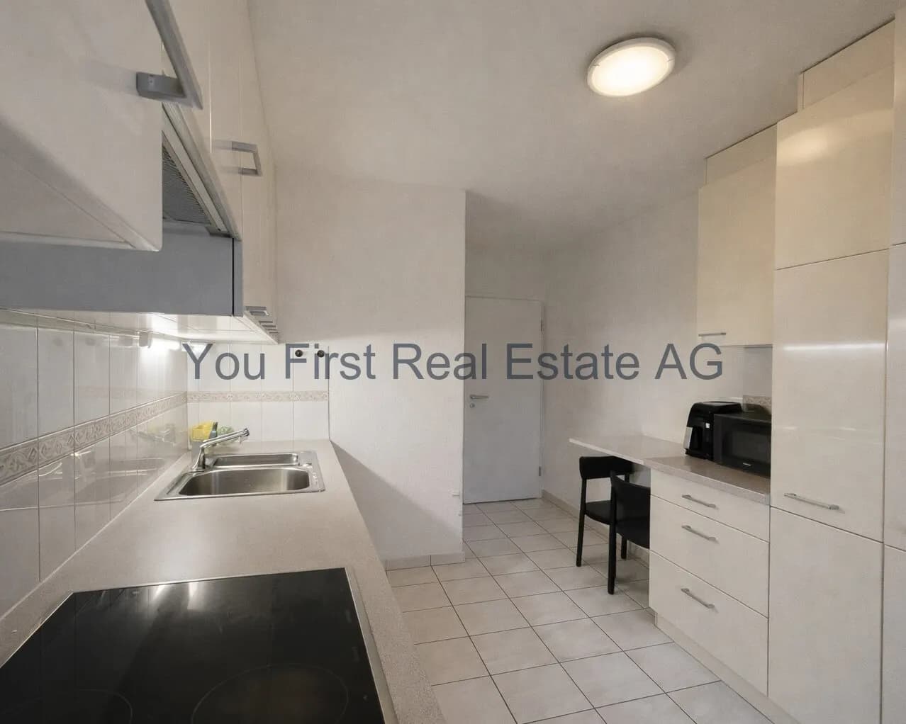 Eleganz und Komfort in der modernen 4.5 Zimmerwohnung