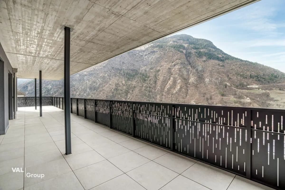Einzigartige 4.5-Zimmer-Attikawohnung in Visp - modernes Wohnen mit bester Aussicht