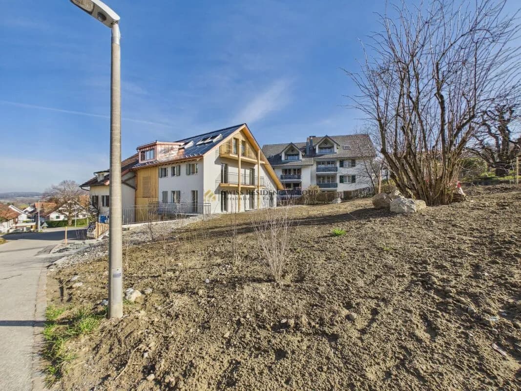 Traumhafte Maisonettewohnung mit Balkon und Doppelgarage