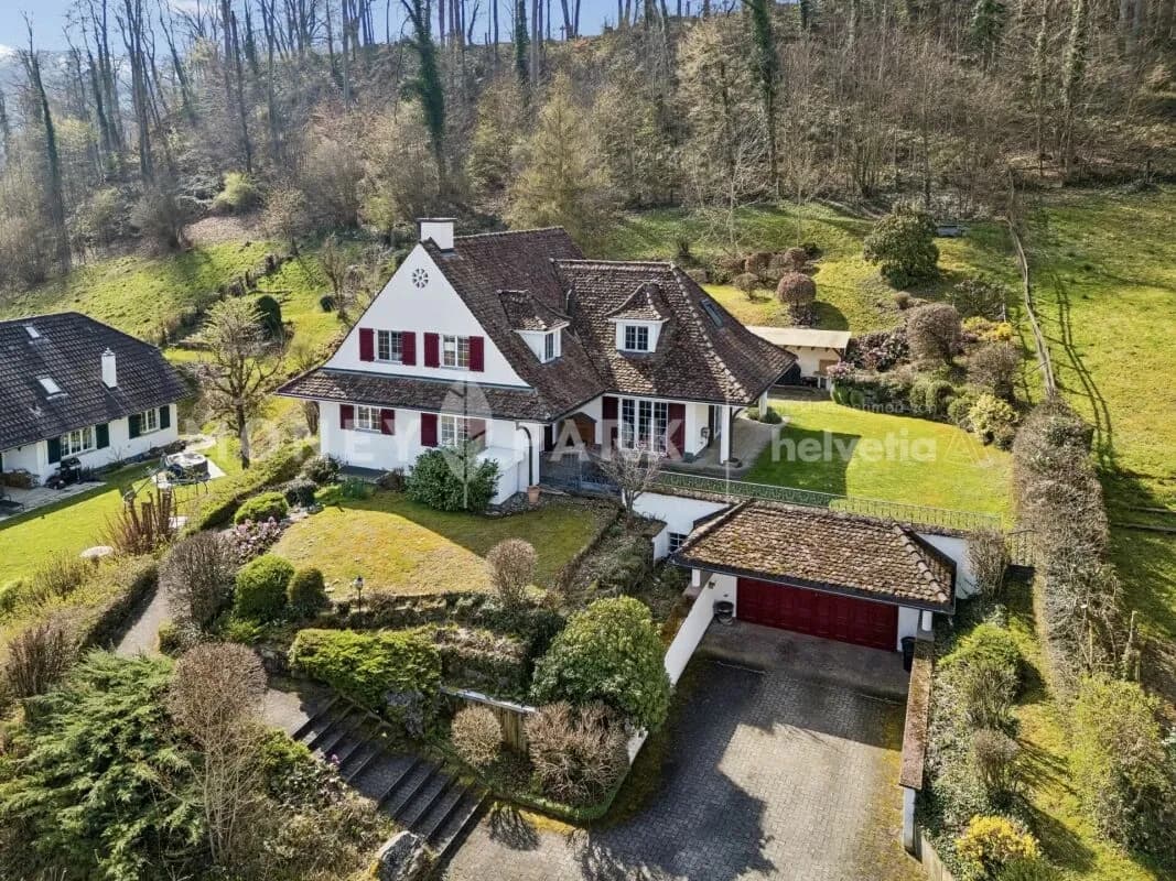 Exklusives Einfamilienhaus an Panoramalage in Flüh