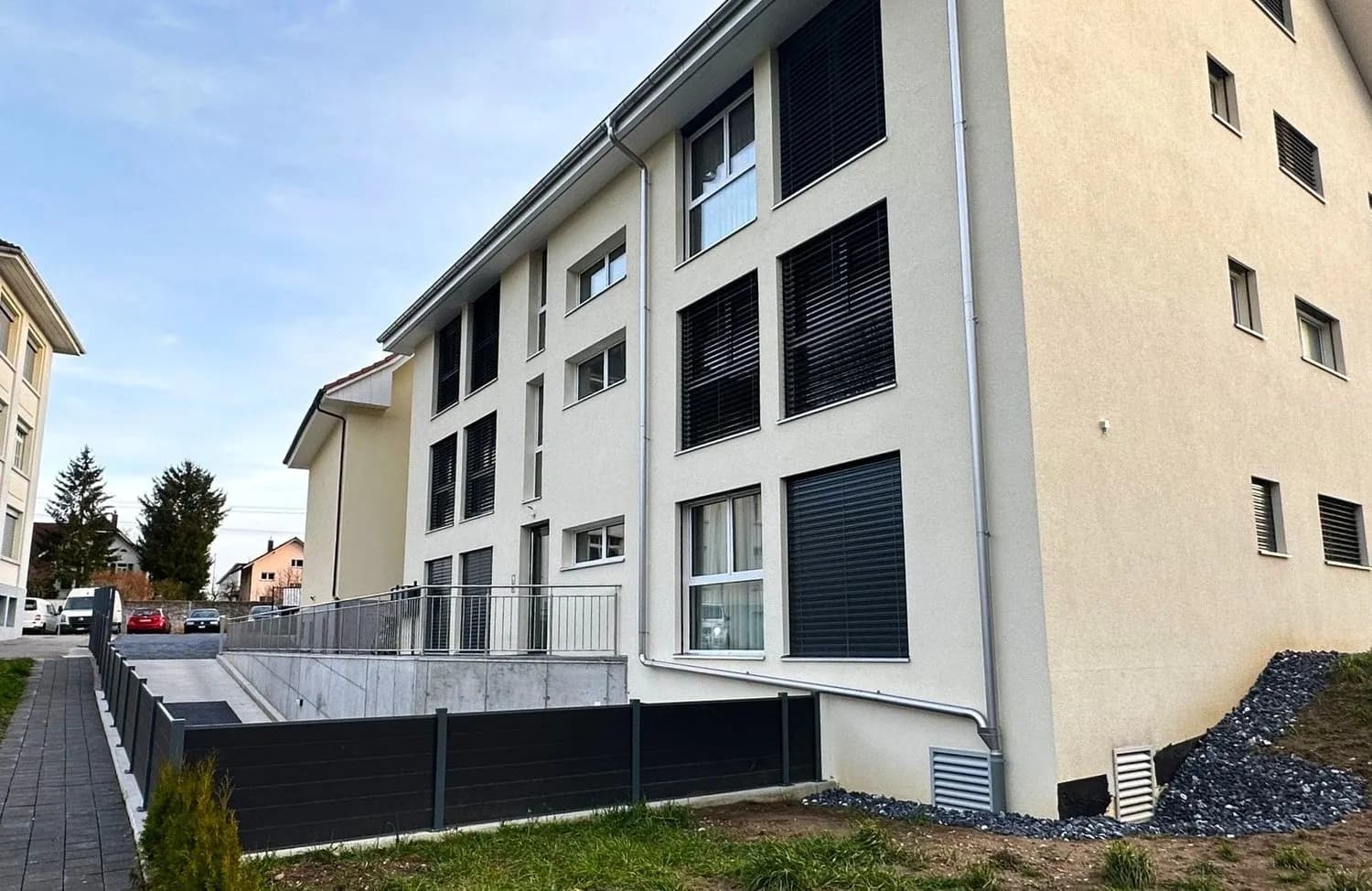 MFH in top Zustand mit 6 Einheiten und 4.84% Rendite