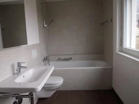 Der Bahnhof ist gleich um die Ecke!