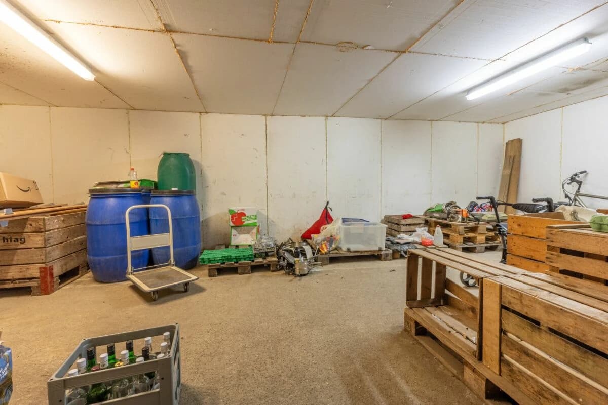 Potenzialreiches Bauernhaus mit drei Wohneinheiten und Scheune