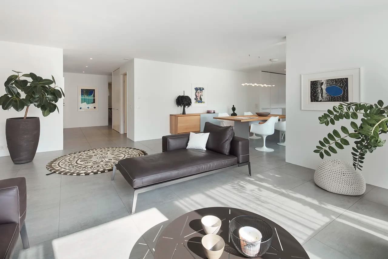 4.5 Zi.-Wohnung mit 173 m² Gesamtnutzfläche und Sky-Frame-Wintergarten