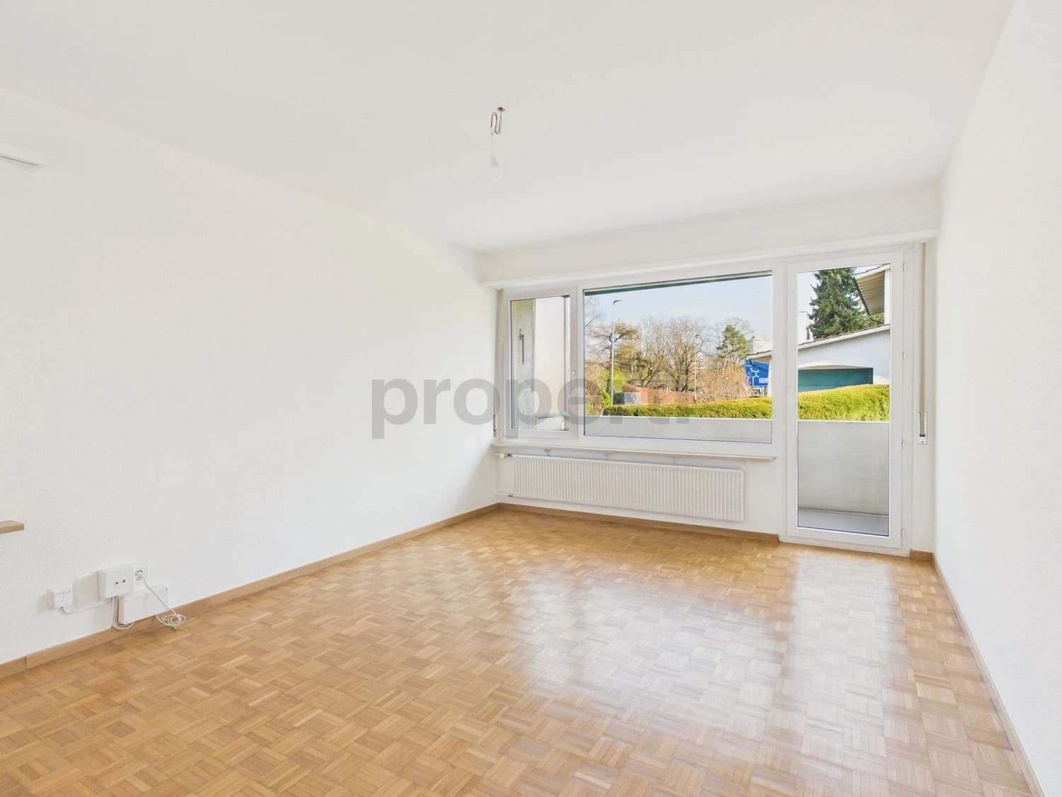 Renovierte 4-Zimmer-Wohnung mit Balkon, Allschwil