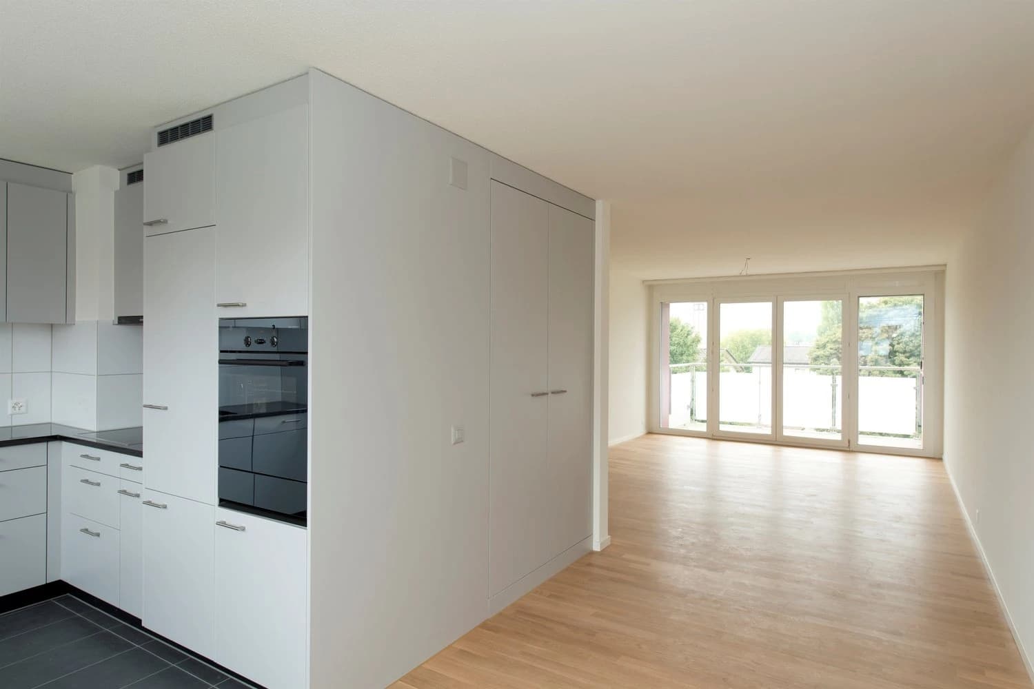 Moderne Wohnung mit grosszügigem Grundriss in Regensdorf