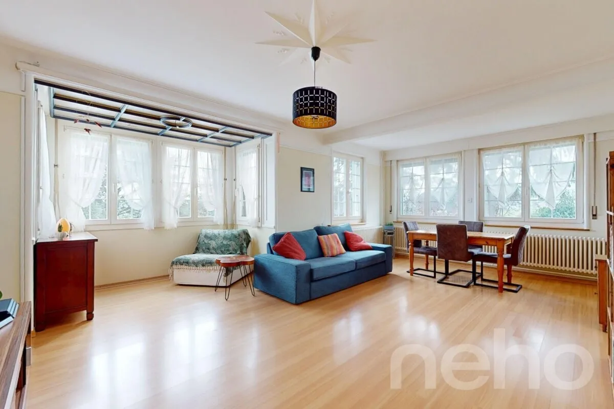 Charmante 10-Zimmer Villa mit Einliegerwohnung