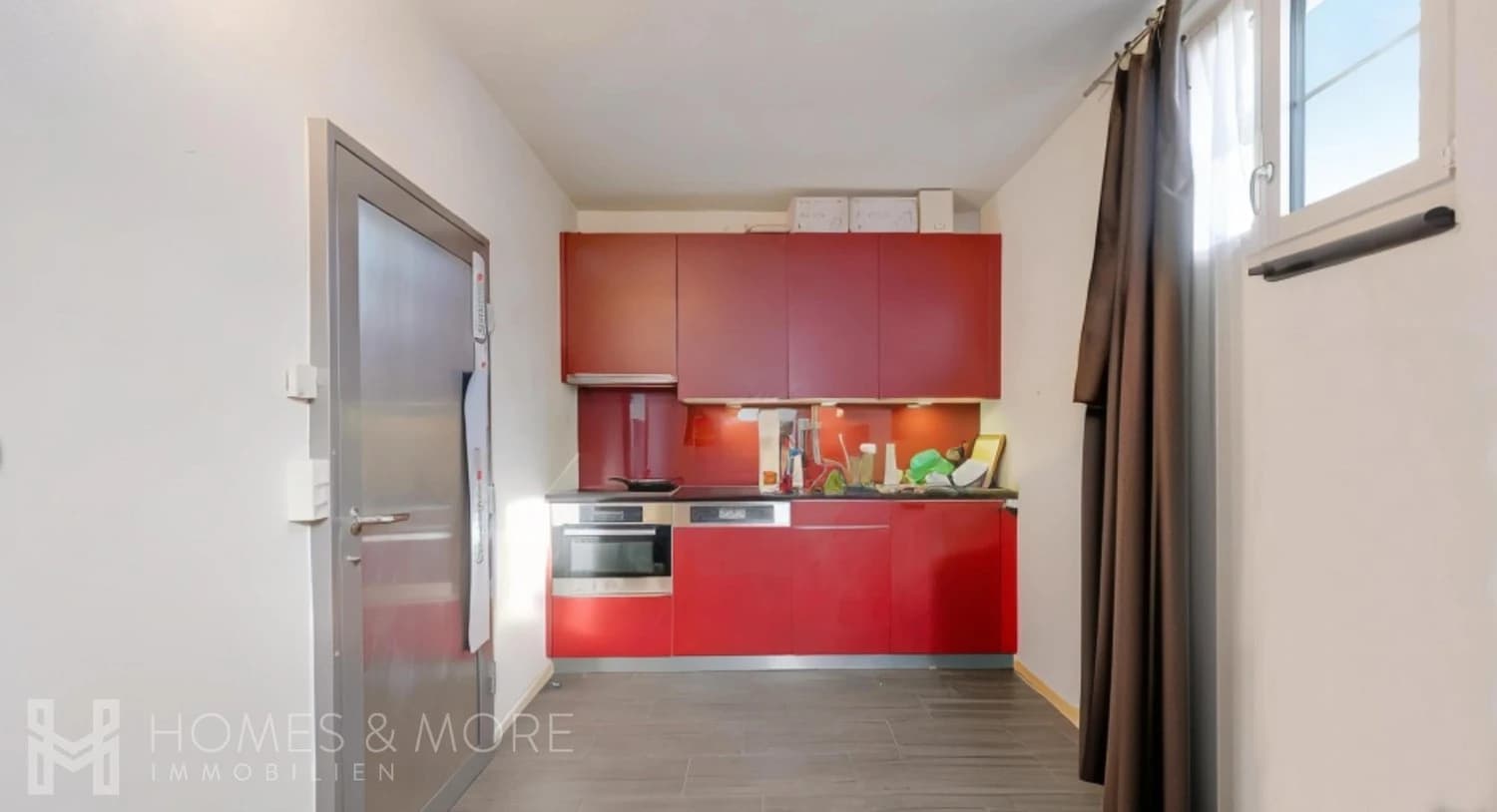 GROSSZÜGIGE LIEGENSCHAFT MIT EINLIEGERWOHNUNG