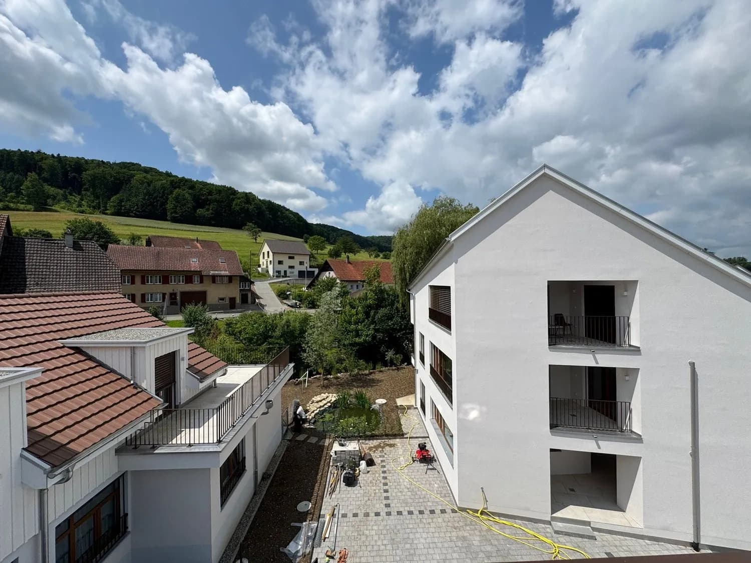 Neue 2.5-Zi.-Maisonette mit 78 m² Aussenbereich, Obermumpf