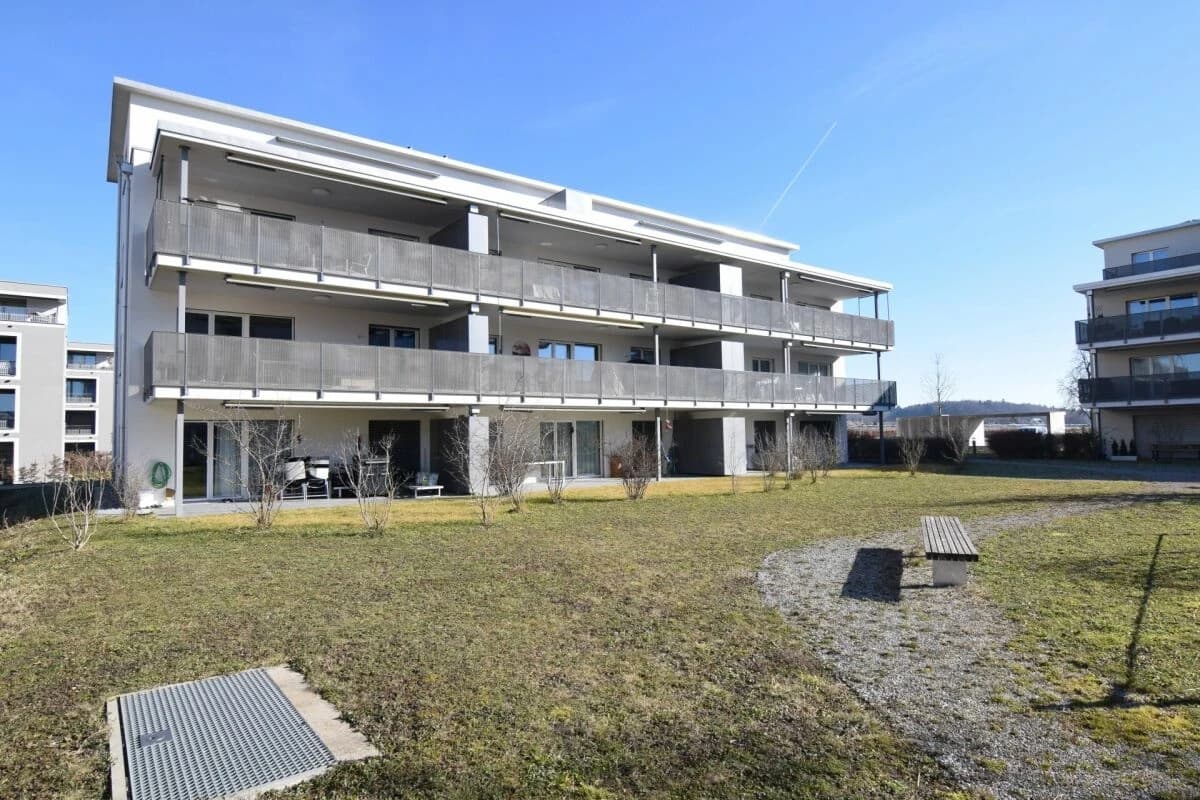 Moderne 3.5-Zimmerwohnung für ein Paar oder Single