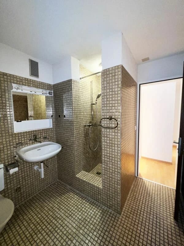 Grosszügige Eigentumswohnung an begehrter Lage mit Blick ins Grüne