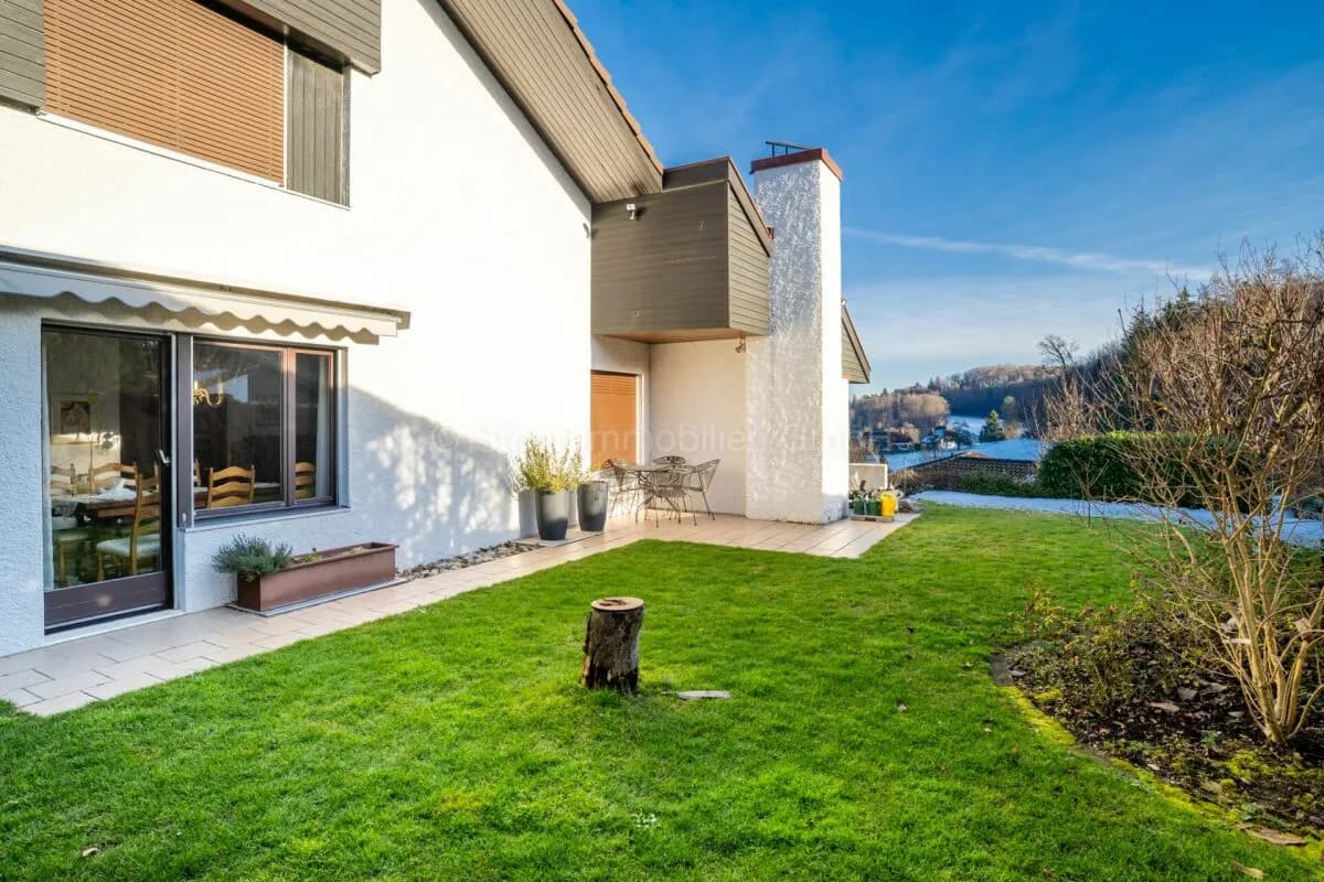 Freistehendes 7-Zimmer Einfamilienhaus mit viel Potenzial