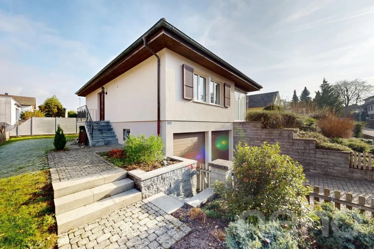 Familienfreundliches Zuhause mit Garten und Doppelgarage in Grenchen