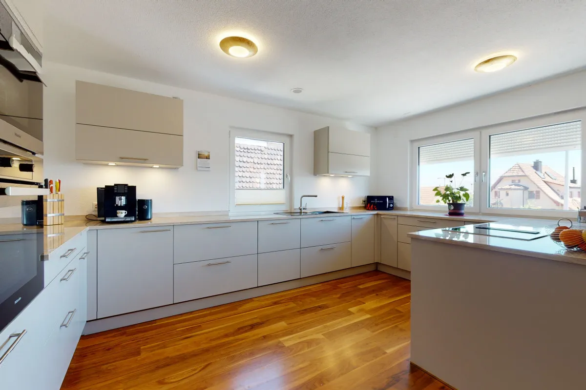 Einfamilien- /Mehrgenerationenhaus mit diversen Nutzungsmöglichkeiten