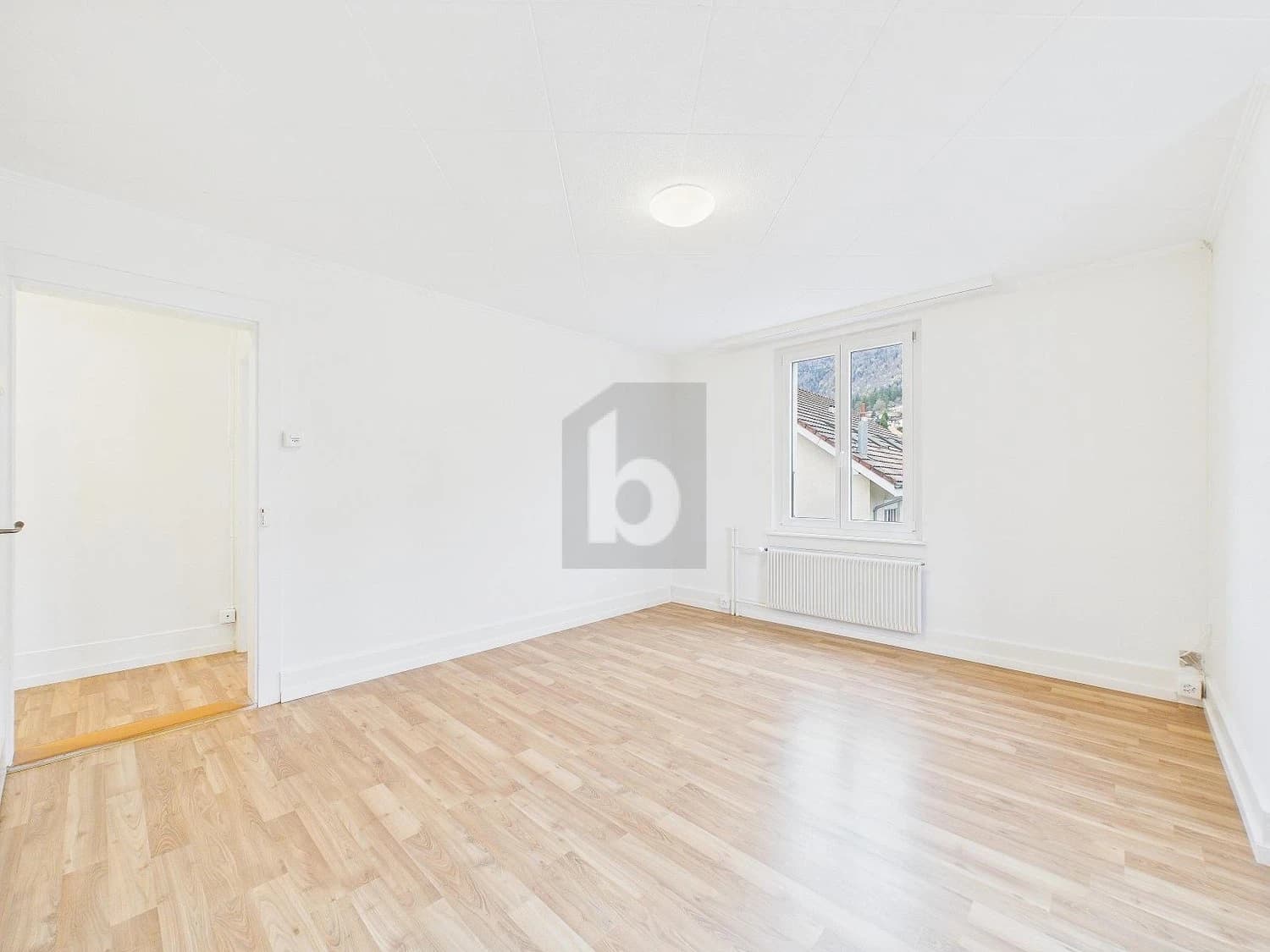 CHARMANTES ALTBAUJUWEL IN ZENTRALER LAGE