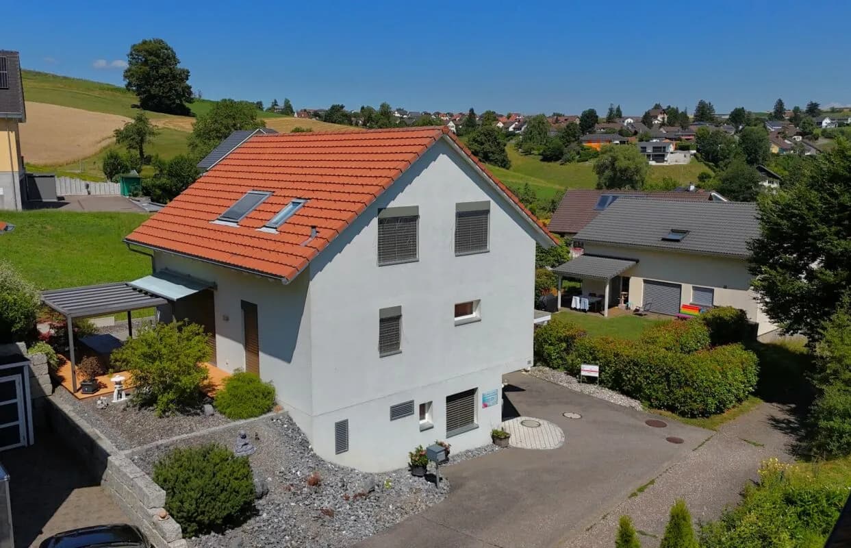 Ort zum Ankommen und Wohlfühlen - Freistehendes Einfamilienhaus an idyllischer Lage nahe der Naherholungszone