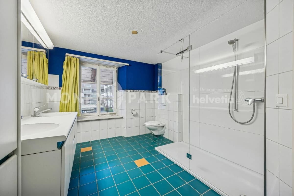 5.5-Zimmer-Einfamilienhaus mit integriertem Geschäftsteil