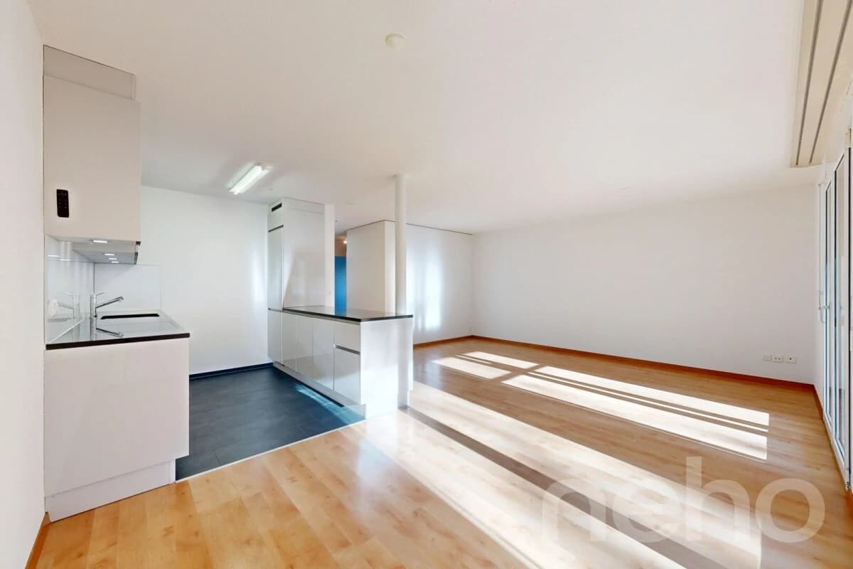 Lichtdurchflutete 3.5-Zimmer-Wohnung in Samstagern