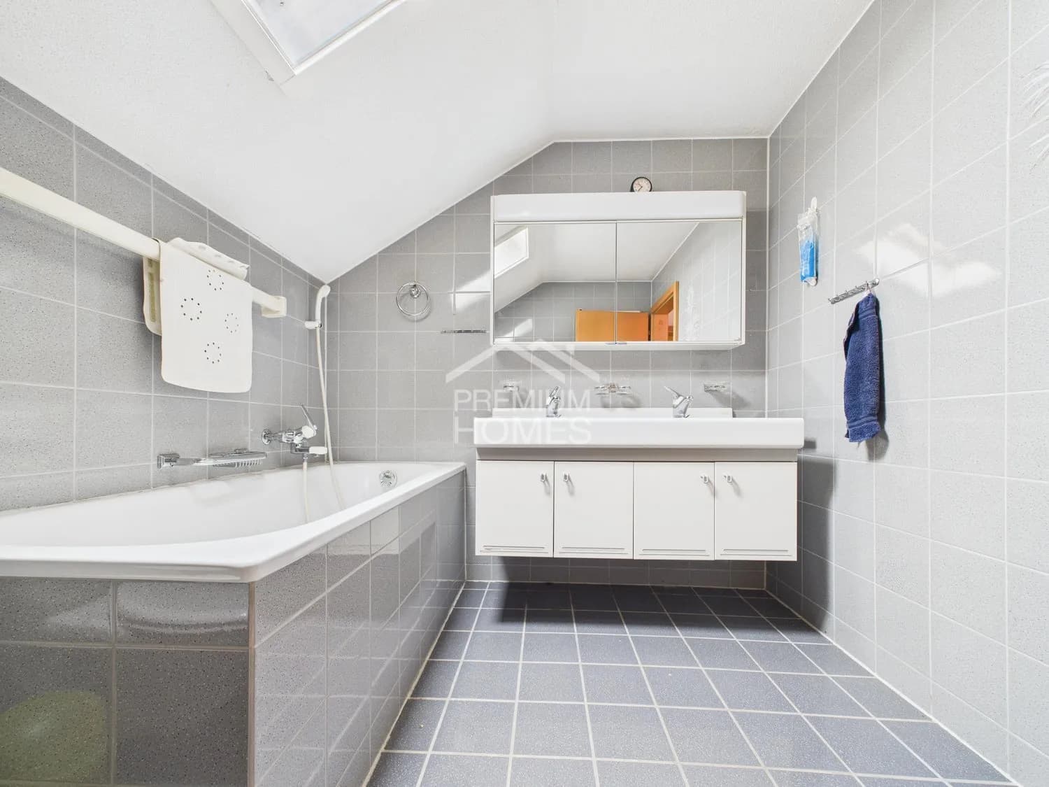 FAMILIENLEBEN MIT HERZ - IHR WOHNPARADIES