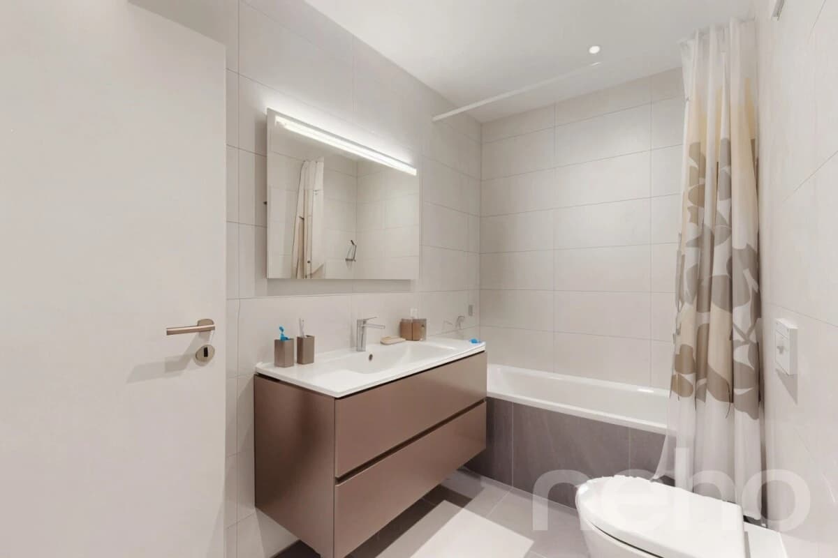 Cadre d?exception : duplex récent ouvert sur la nature