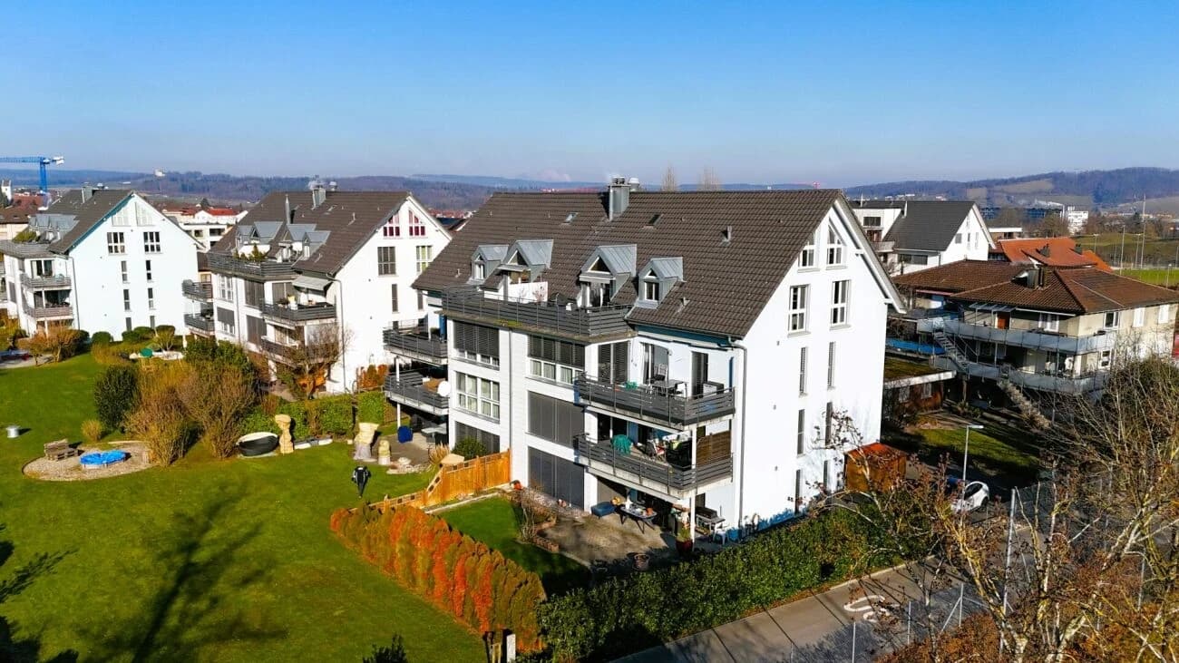 TRAUMHAFTE ATTIKAWOHNUNG IM EIGENTUMSSTANDARD