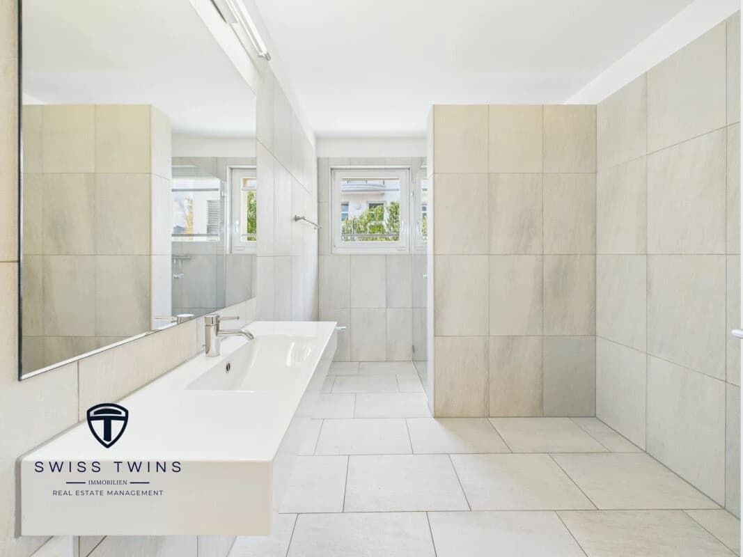 Grosszügiges und modernes Wohnerlebnis mit traumhafter Aussicht am Sonnenberg