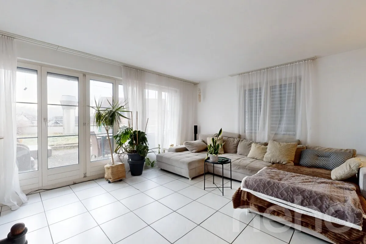 Zuhause ankommen: Grosszügige Maisonettewohnung mit Terrasse