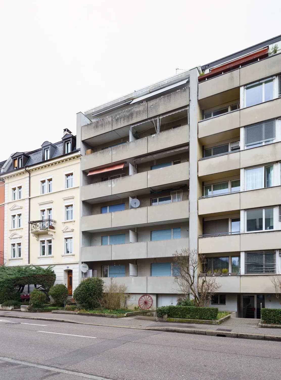 Sanierte 2-Zimmer-Wohnung im 2. Stock im beliebten Gundeli