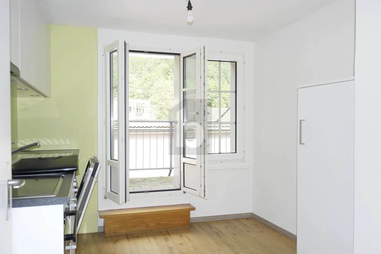 RENOVIERT MIT KLEINEM BALKON