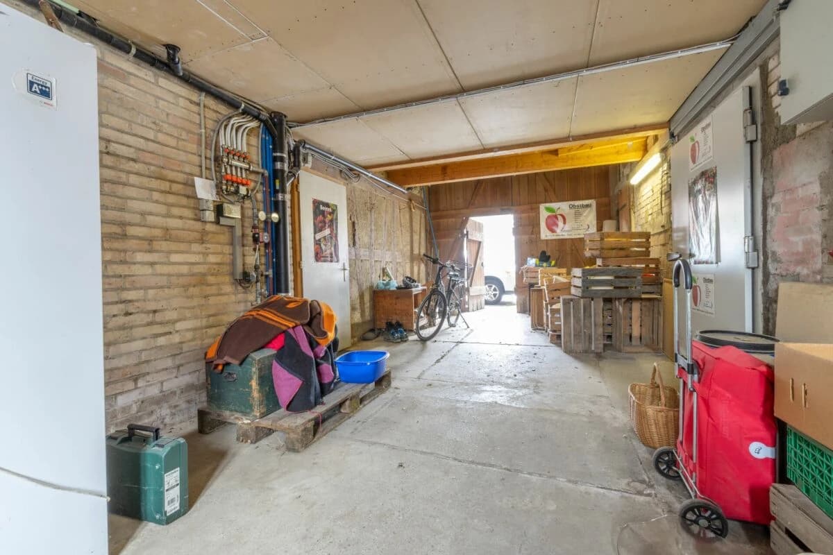 Potenzialreiches Bauernhaus mit drei Wohneinheiten und Scheune