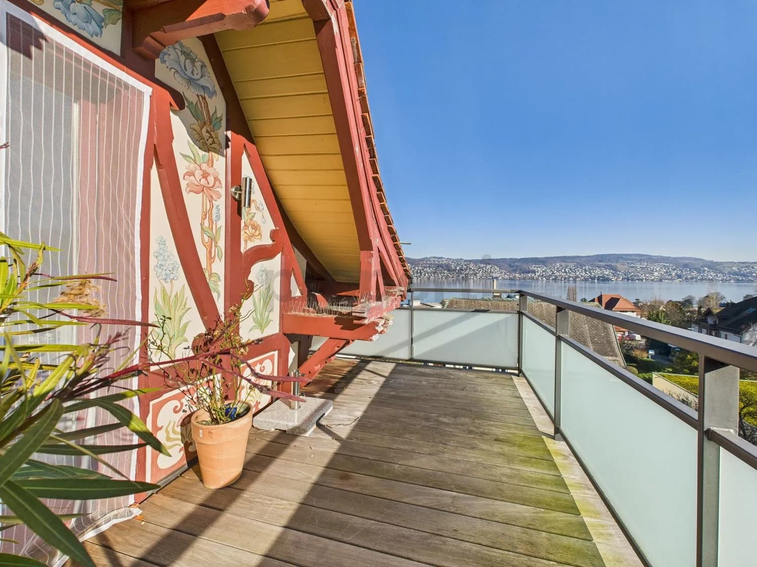 Moderne Jugendstilvilla mit Seesicht: Die Villa Morgenblick in Kilchberg