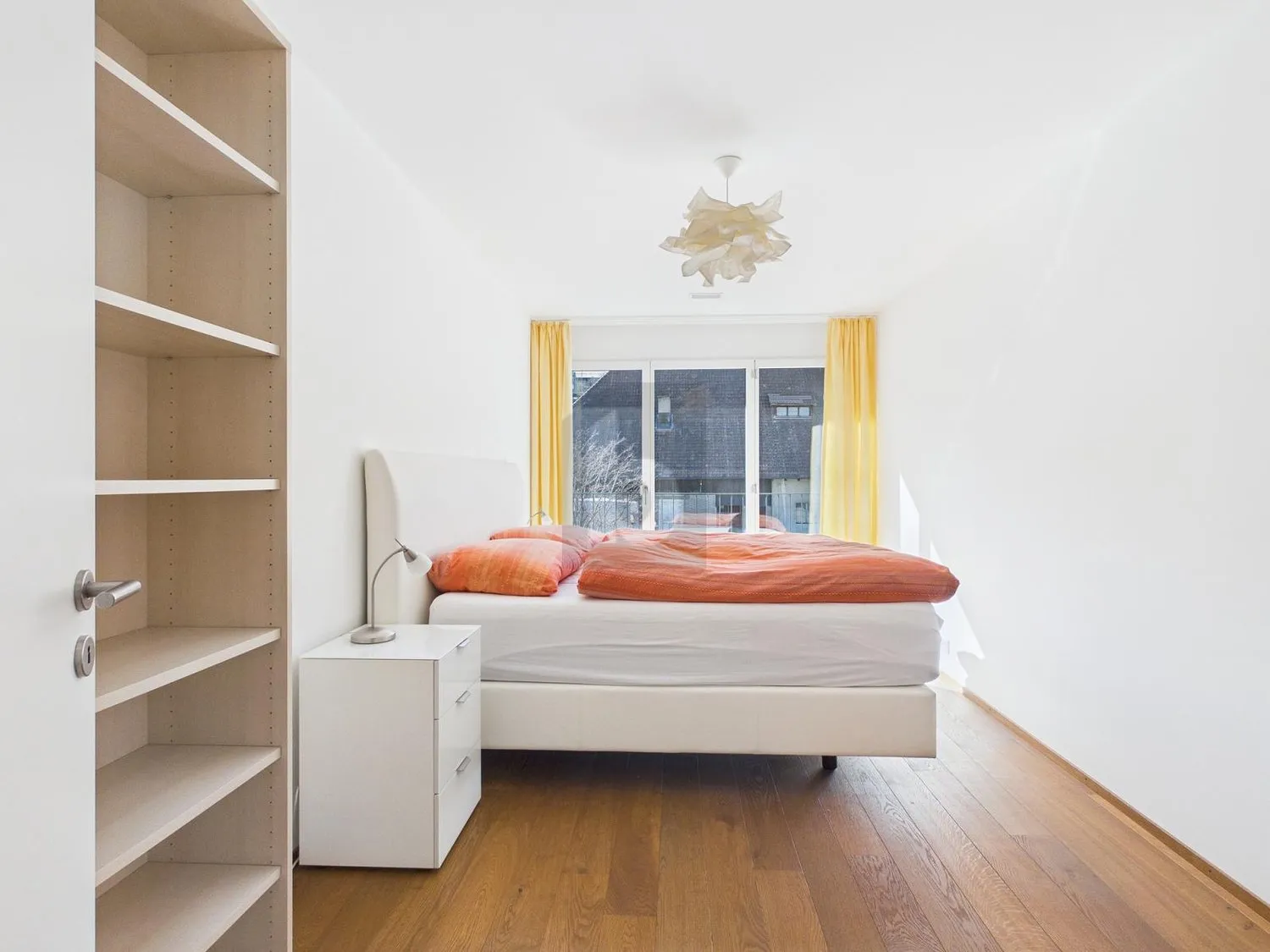 EXKLUSIV MIT 180°-PANORAMABLICK AUF DEN ZÜRICHSEE