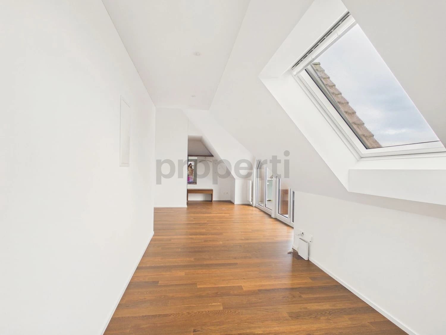 Moderne 3-Zimmer-Wohnung mit Balkon, Güttingen