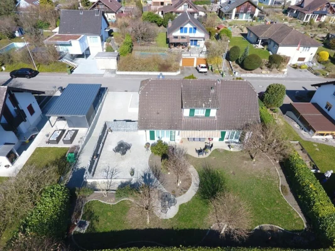 Einfamilienhaus mit grossem Garten