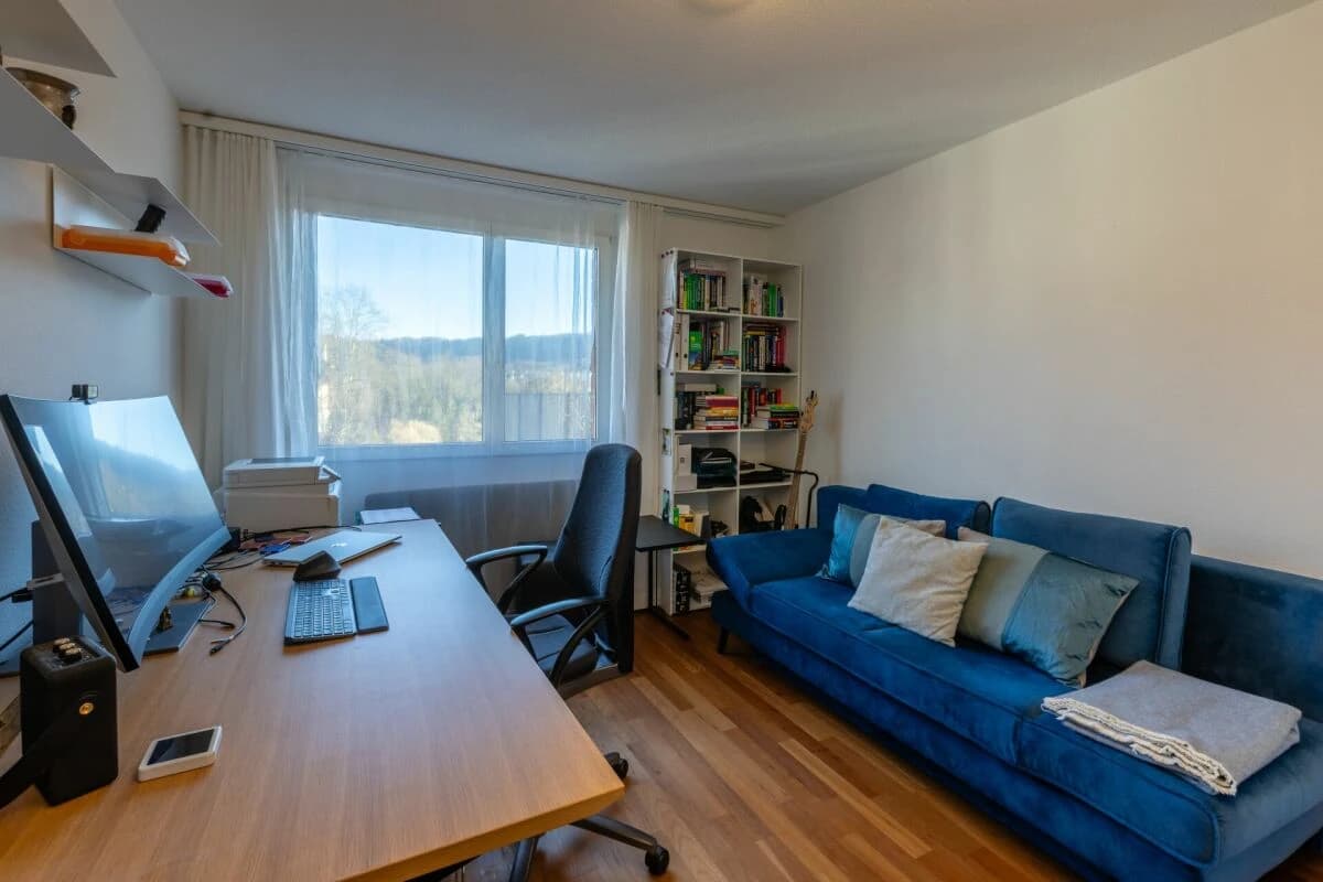 Grosse Sonnenterrasse plus Cheminée im exklusives Terrassenhaus beim Lindli