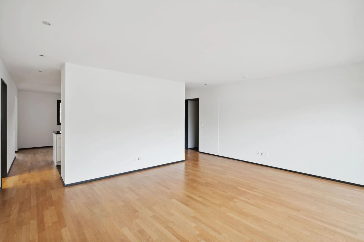 MIETEN OHNE KAUTION - schöne Wohnung mit Gartensitzplatz in Zentrumsnähe